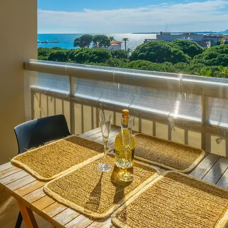Lumineux Avec Vue Mer, A Deux Pas Des Plages * Antibes