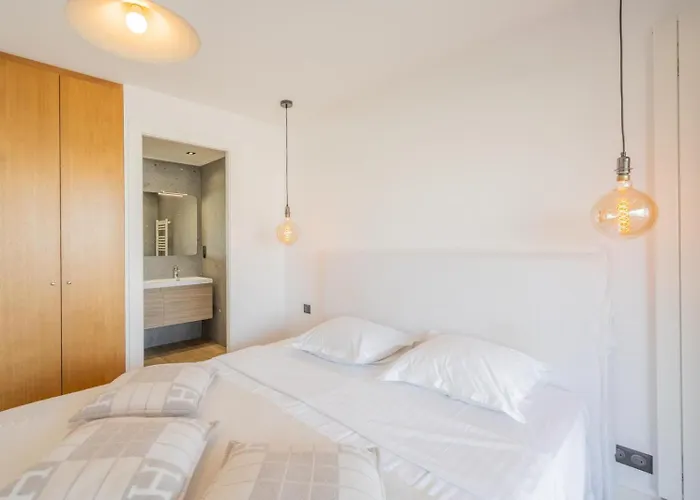 Lumineux Avec Vue Mer, A Deux Pas Des Plages Apartman Antibes